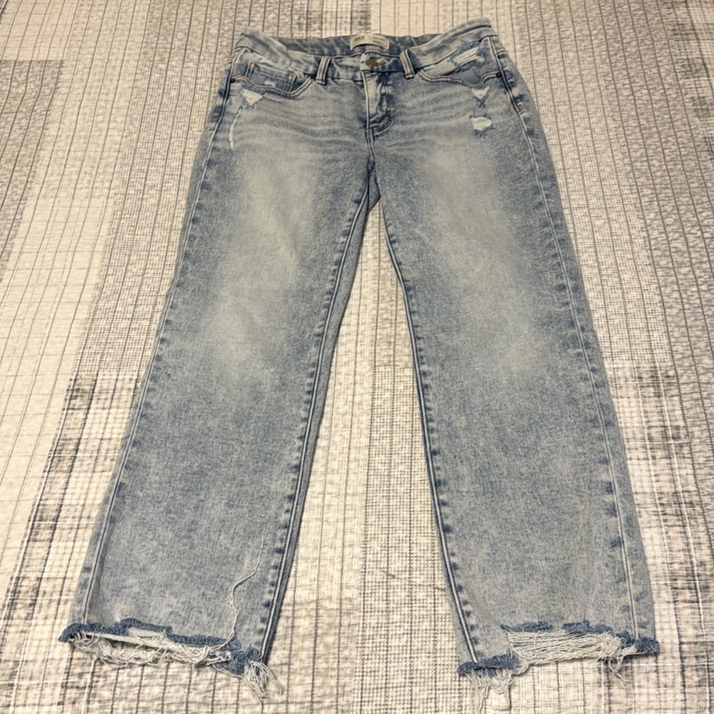 BKE size 28 x 26 Payton cropped straight universal fit mid-rise blue jeans